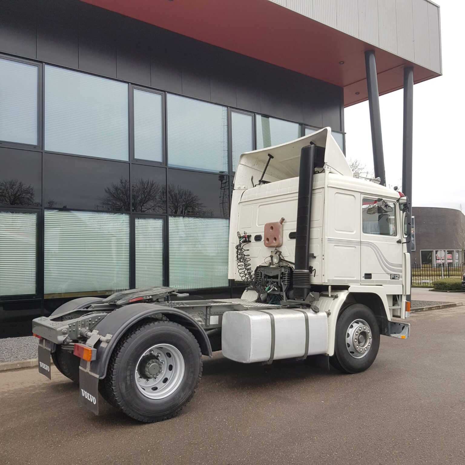 Volvo f12 intercooler