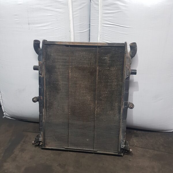 Radiateur 3 serie Scania - Afbeelding 3