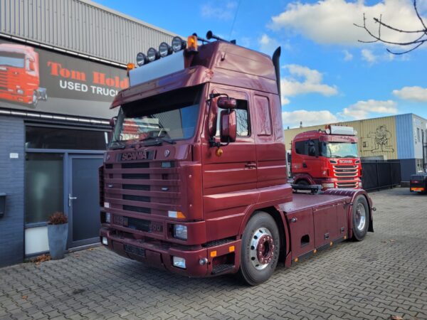 Scania 143 |